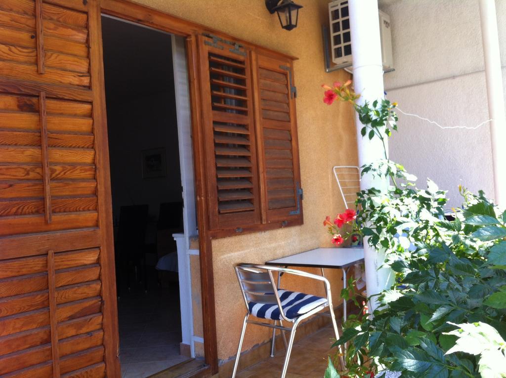 Eco-Apartments With Nice Garden Башка-Вода Номер фото
